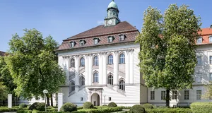 962dca4db3cb9303_dhzb-gebaude2.jpg