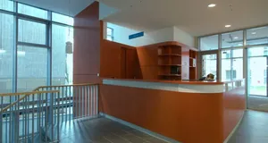 Sana-Klinikum-Lichtenberg-Tresen-04-842x560